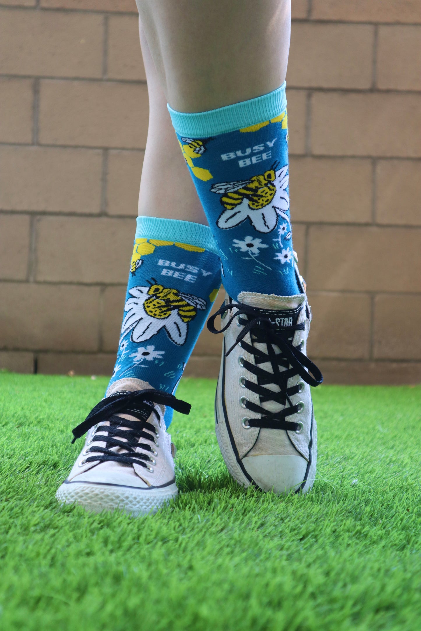 Busy Bee Womens Crew Socks
