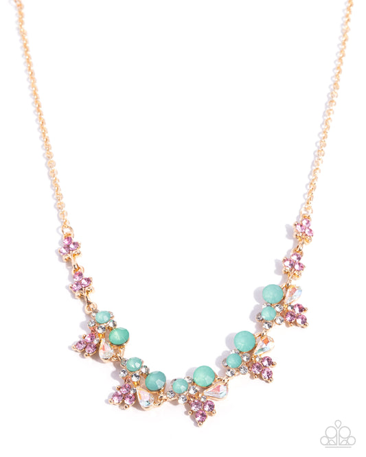 Clustered Cabaret Necklace w/Earrings- Green