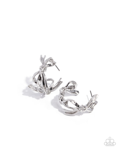 COQUETTE CATWALK Earrings