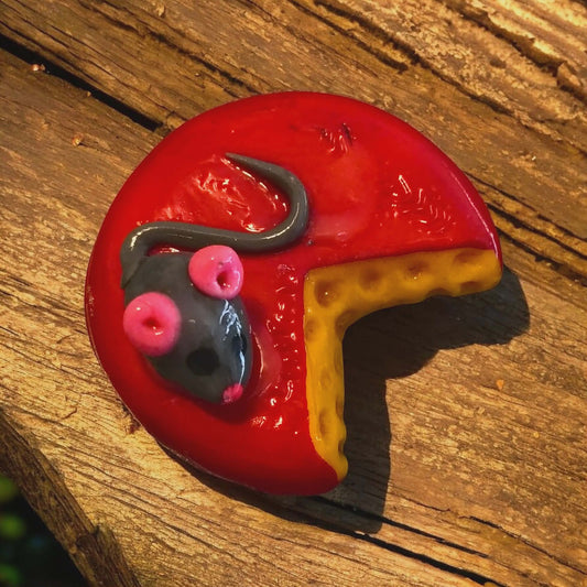 Mouse with Cheese Kitchen Magnet | Gouda Friends